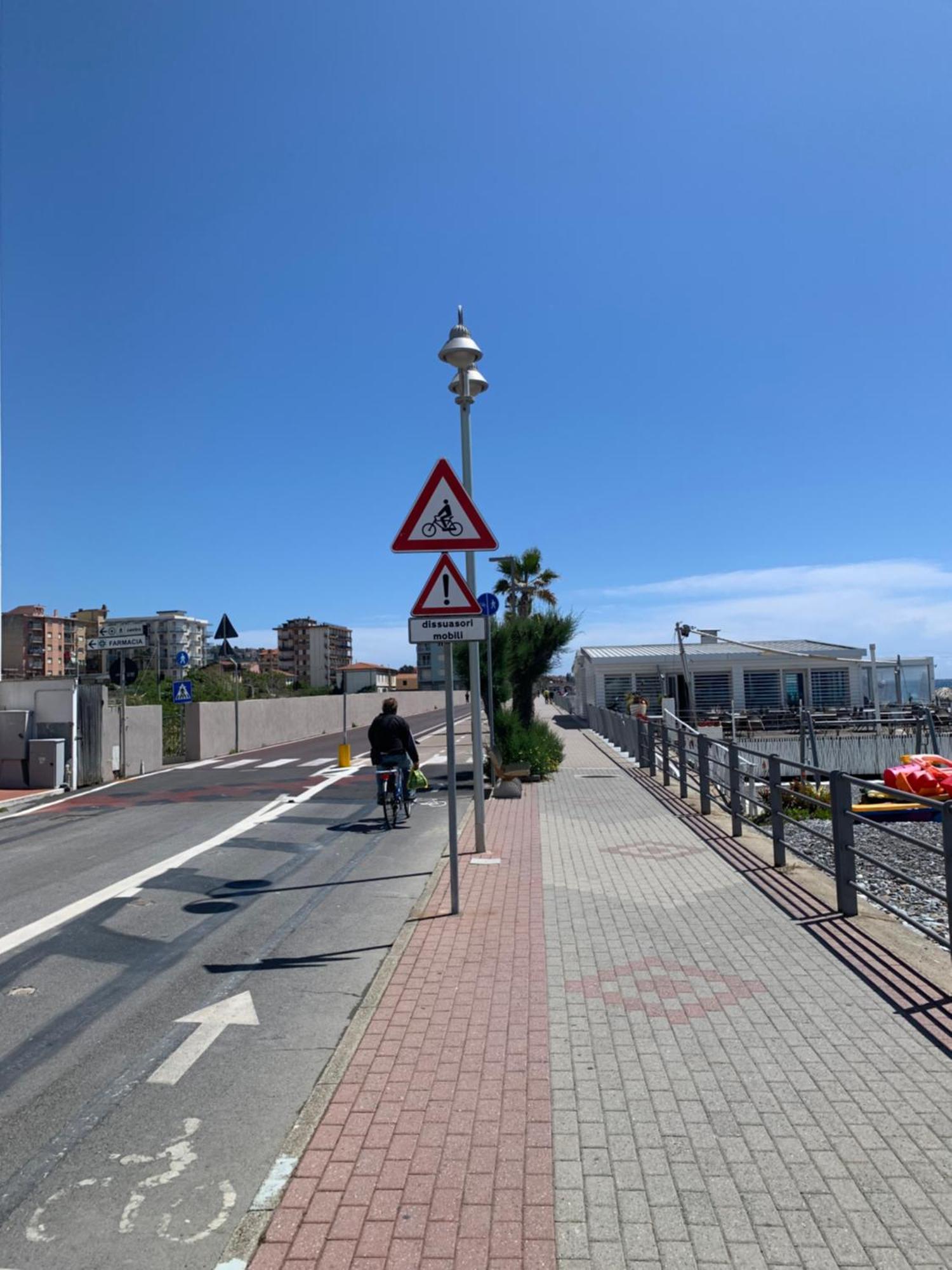 Casa Viola Vicino Al Mare By Smart-Home Vallecrosia Esterno foto